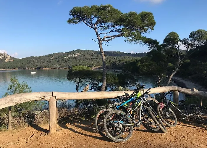 Almanarre - Eco-responsable Face à La 2* Hyères