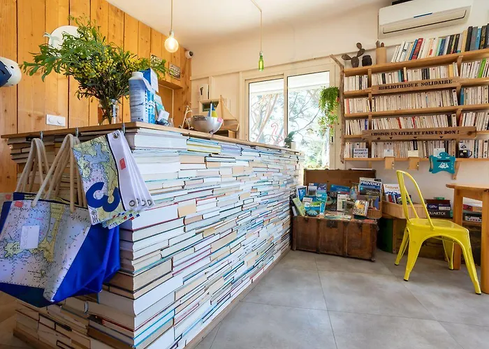 Almanarre - Eco-responsable Face à La 2*