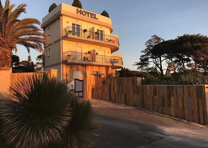 Hotel Almanarre - Eco-responsable Face à La 2*