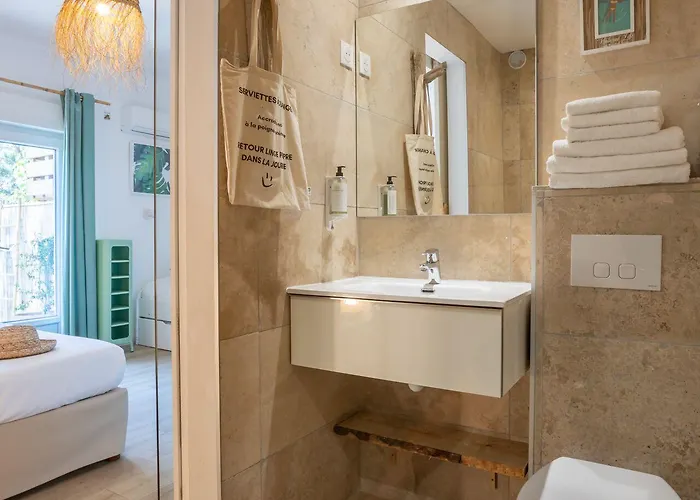 Almanarre - Eco-responsable Face à La Hotel Hyères