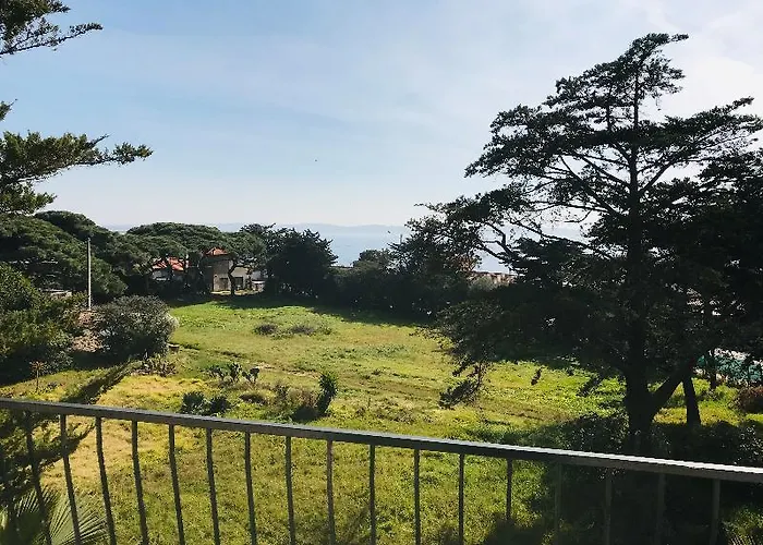 Almanarre - Eco-responsable Face à La 2*