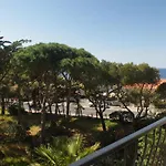 Hotel Almanarre - Eco-responsable Face à La 2*