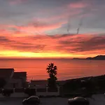 Almanarre - Eco-responsable Face à La Hotel Hyères