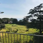 Almanarre - Eco-responsable Face à La 2*