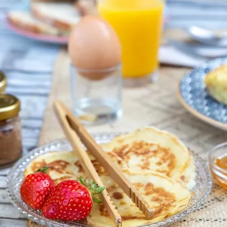 Almanarre - Eco-responsable Face A La ホテル