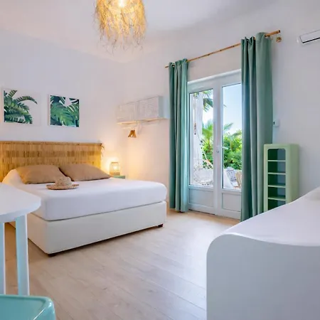 Almanarre - Eco-responsable Face A La 2* Єр