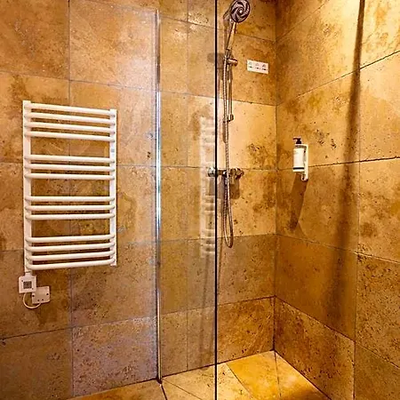 Almanarre - Eco-responsable Face A La Hotel