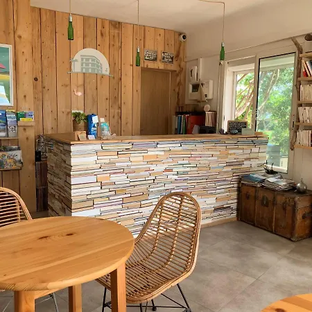 ホテル Almanarre - Eco-responsable Face A La 2*