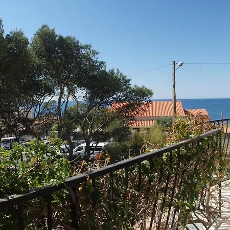 Almanarre - Eco-responsable Face A La מלון 2*