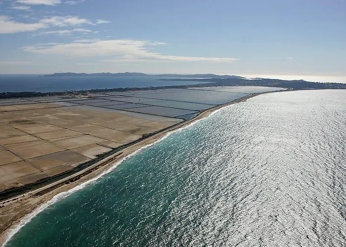 Almanarre - Eco-responsable Face A La מלון 2*