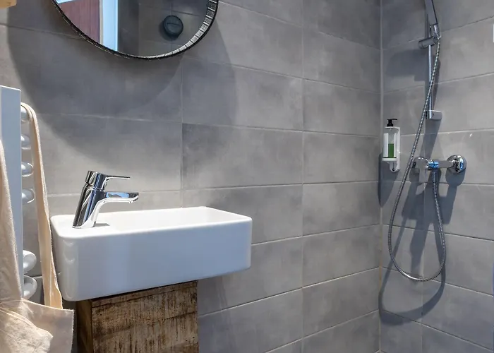 Almanarre - Eco-responsable Face A La 酒店 2*